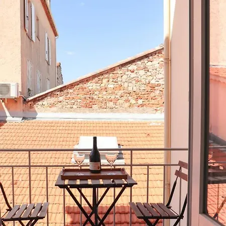 Le Rostan Deux Chambres Avec Balcons
